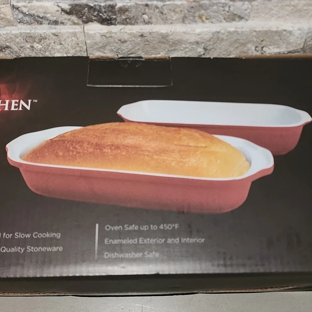 Hells Kitchen Brand New Red Bread Baker 2.3 QT